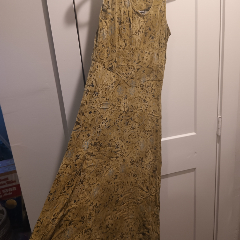 Rabbit Rabbit Rabbit Sleeveless Dress Olive Green